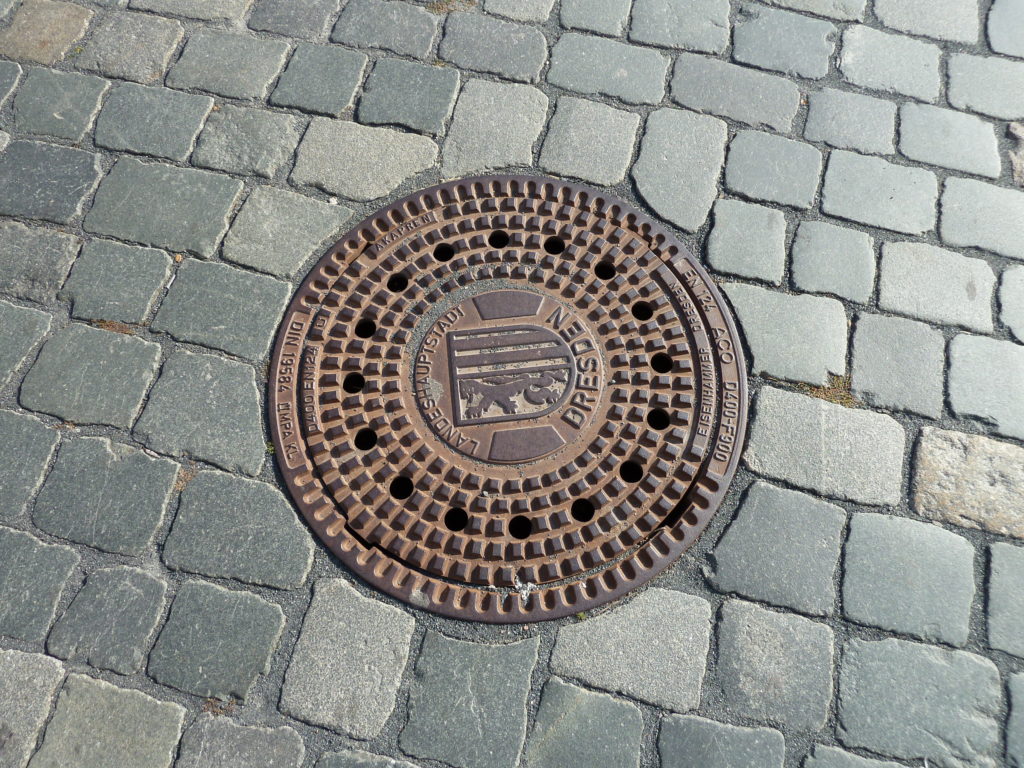 Dresden manhole cover
